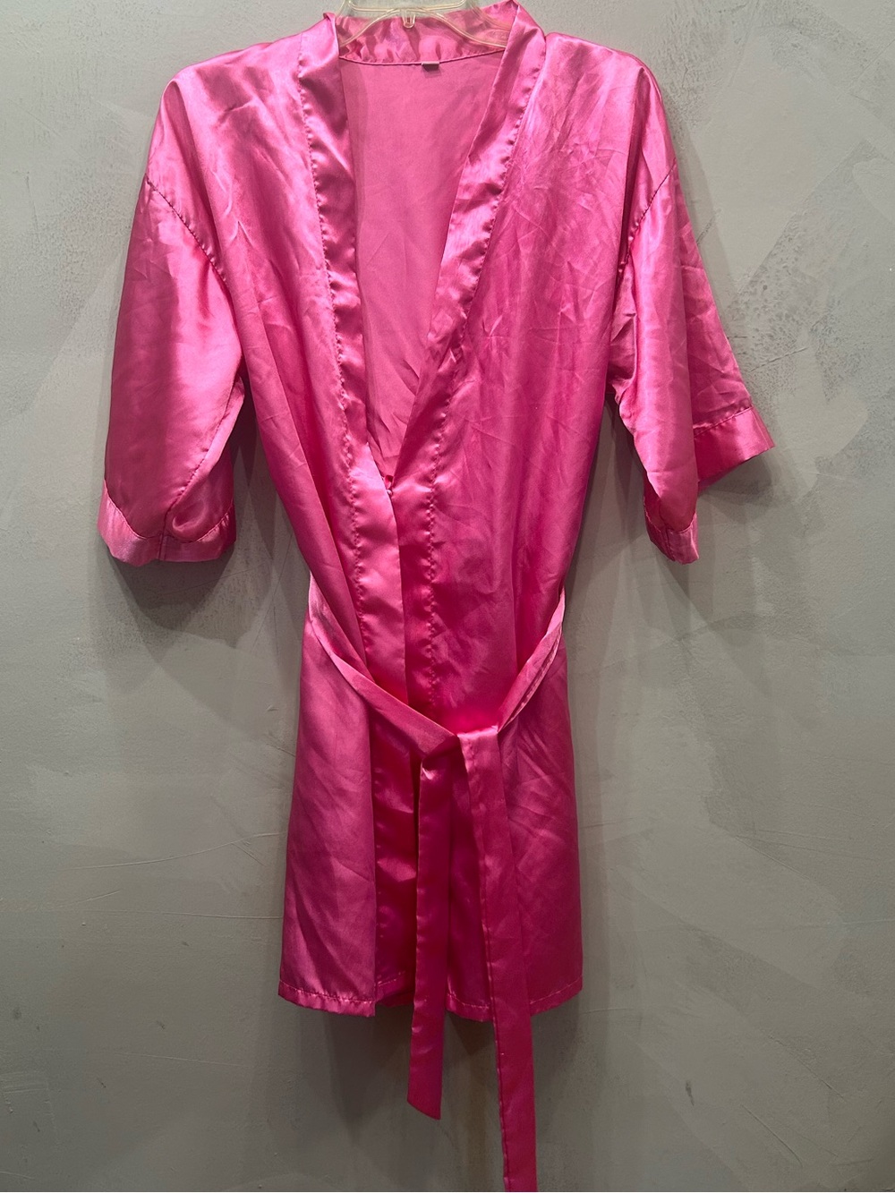 Silky Pink Satin Robe - Picture 3 of 4